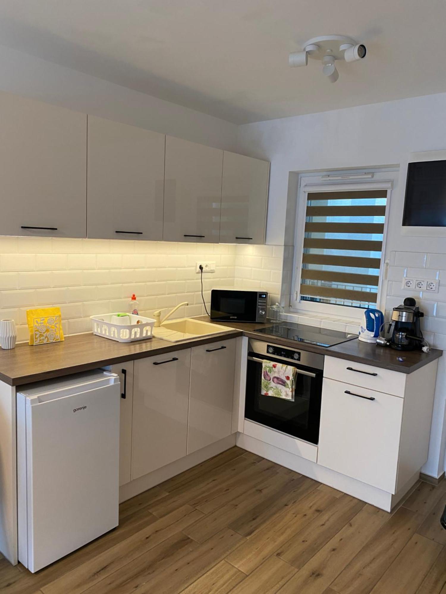 R77 Apartment Downtown - Penthouse بودابست المظهر الخارجي الصورة