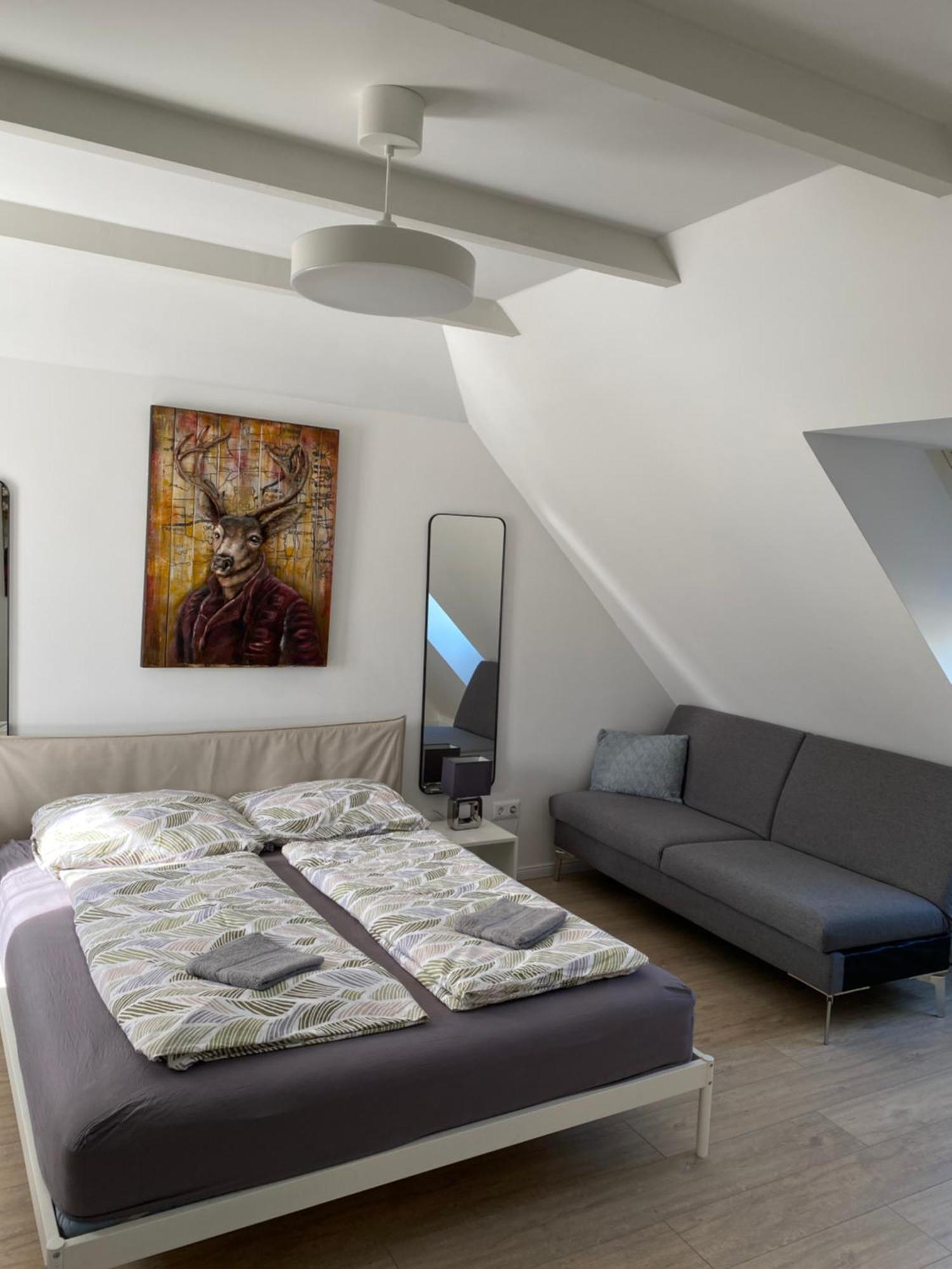 R77 Apartment Downtown - Penthouse بودابست المظهر الخارجي الصورة