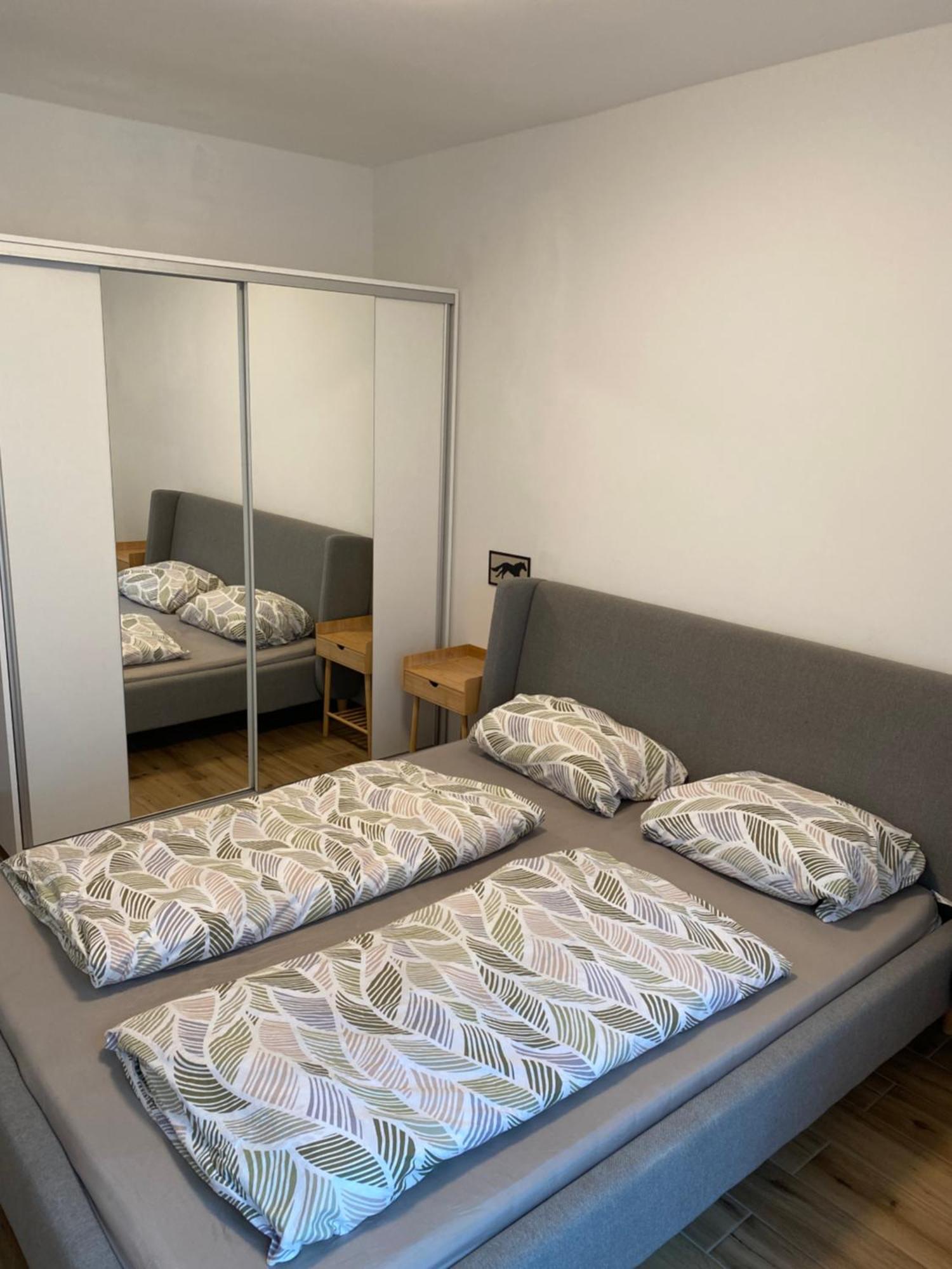 R77 Apartment Downtown - Penthouse بودابست المظهر الخارجي الصورة