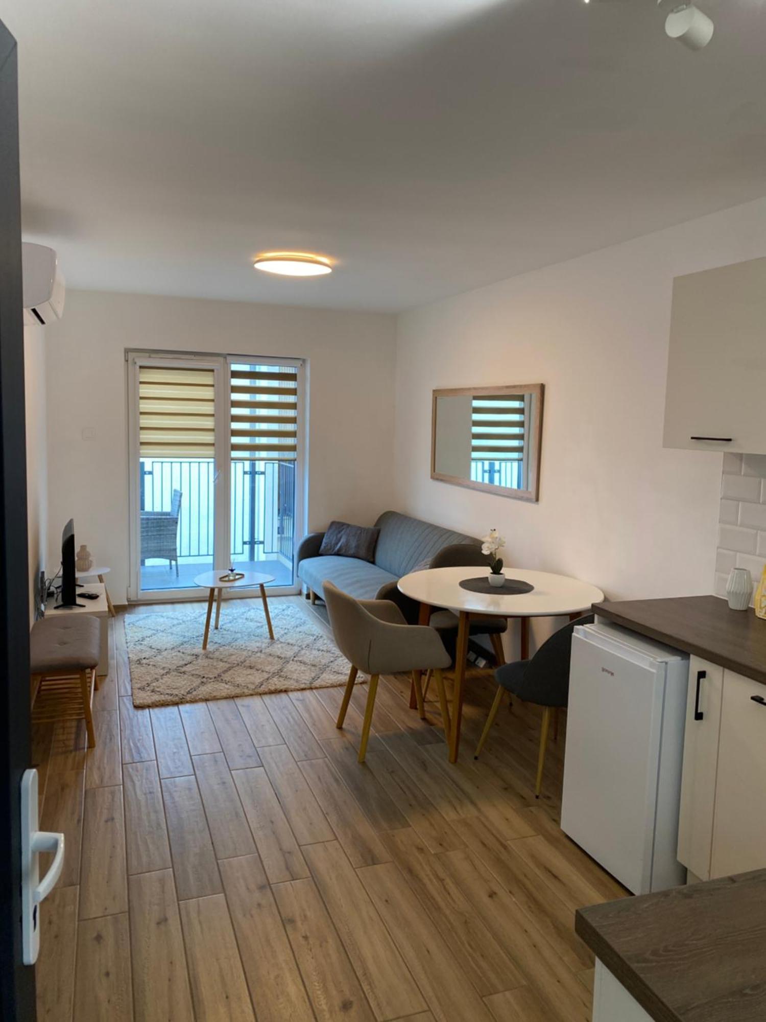R77 Apartment Downtown - Penthouse بودابست المظهر الخارجي الصورة