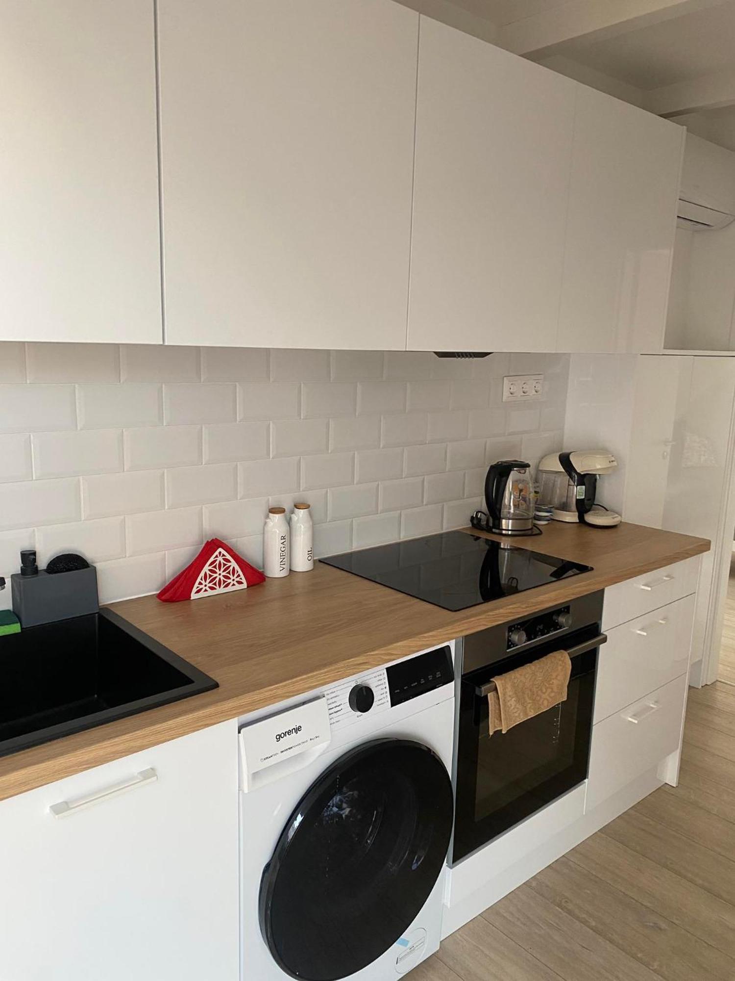 R77 Apartment Downtown - Penthouse بودابست المظهر الخارجي الصورة